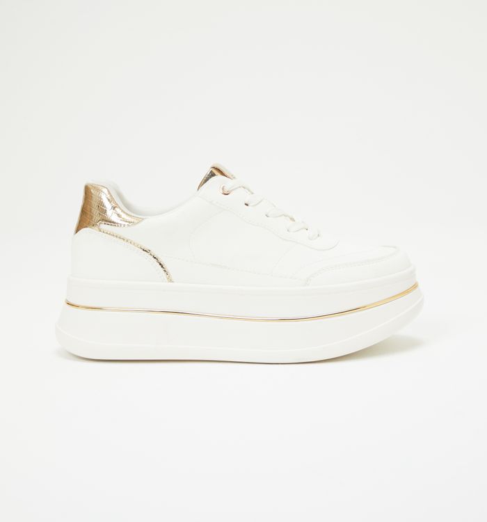 Tenis plataforma con detalles dorados