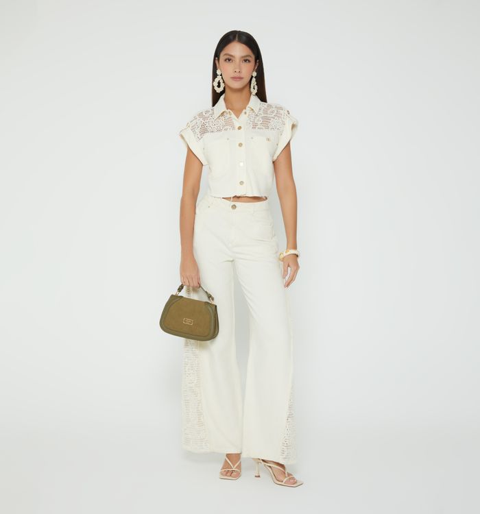 Blusa boxy en denim con crochet