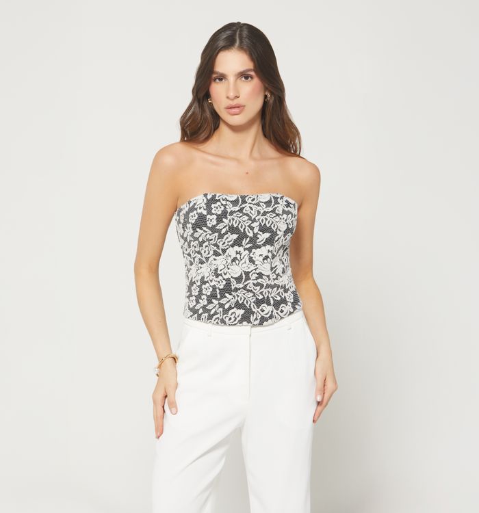 Blusa strapless  tipo corset