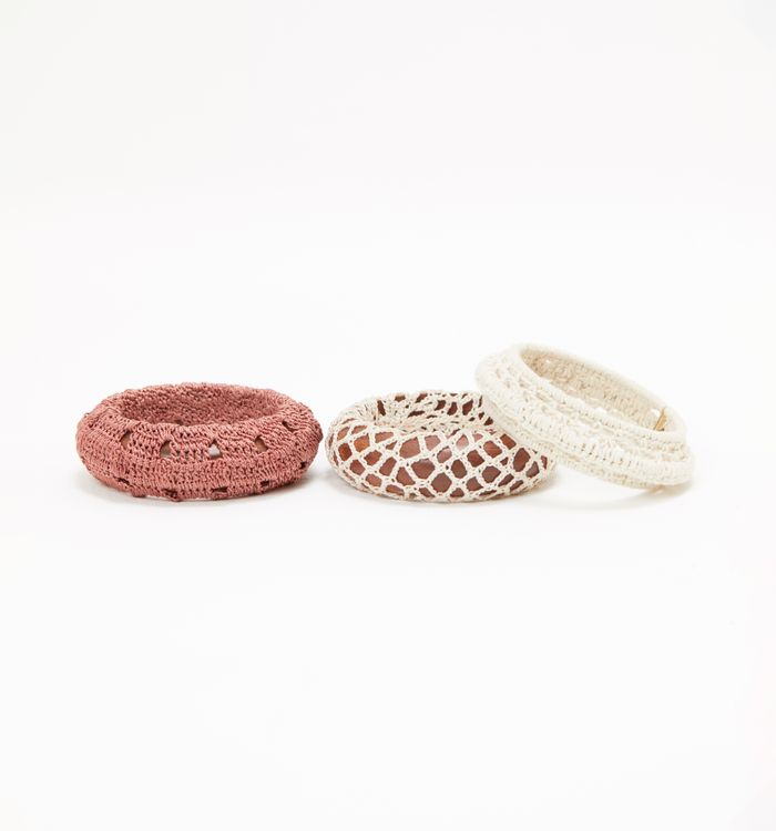 Brazalete madera y crochet setx3