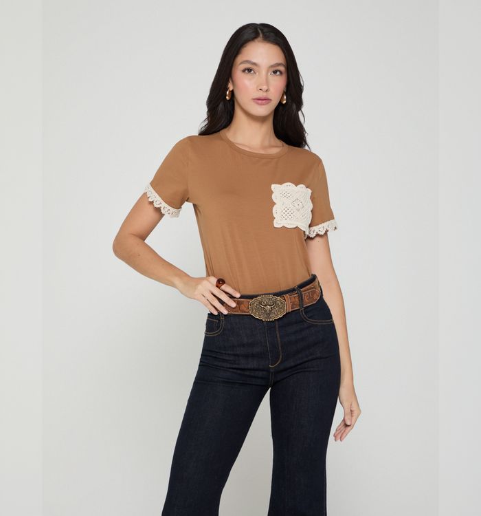 Camiseta manga corta bolsillo crochet