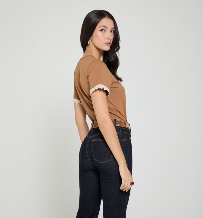 Camiseta manga corta bolsillo crochet